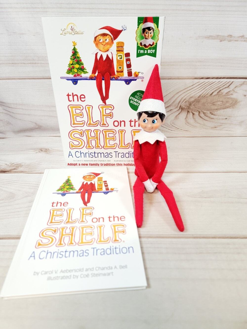 The Elf on the Shelf: A Christmas Tradition - Boy Elf with Blue Eyes, Book & Box